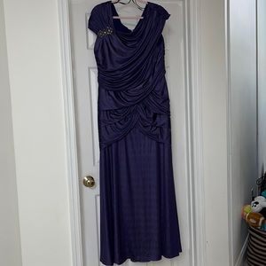 Tadashi Shoji gown